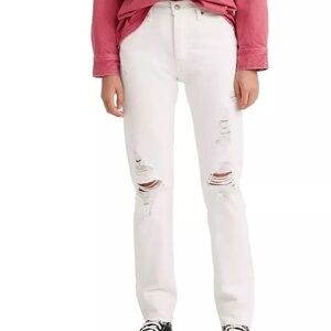 Host Pick 💕 NWT Levi’s 501 Original Jeans Ripped Distressed High Rise Button Fly
